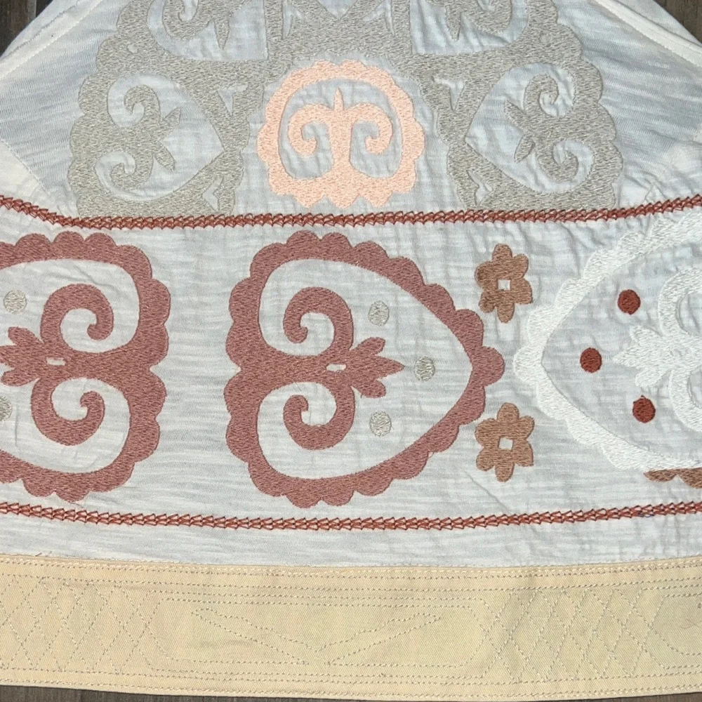 Unique🌵 Free People Adorn Me Embroidered Halter Top Medium Ivory/Brown/Peach - Picture 12 of 16